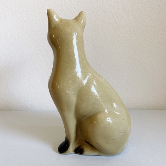 Porcelain Cat - Picture 3 of 6